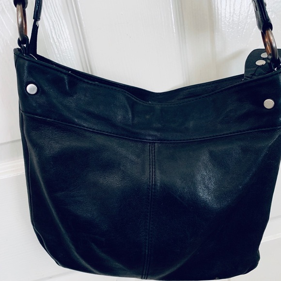 Ellington Bags Ellington Black Leather Crossbody Bag Poshmark